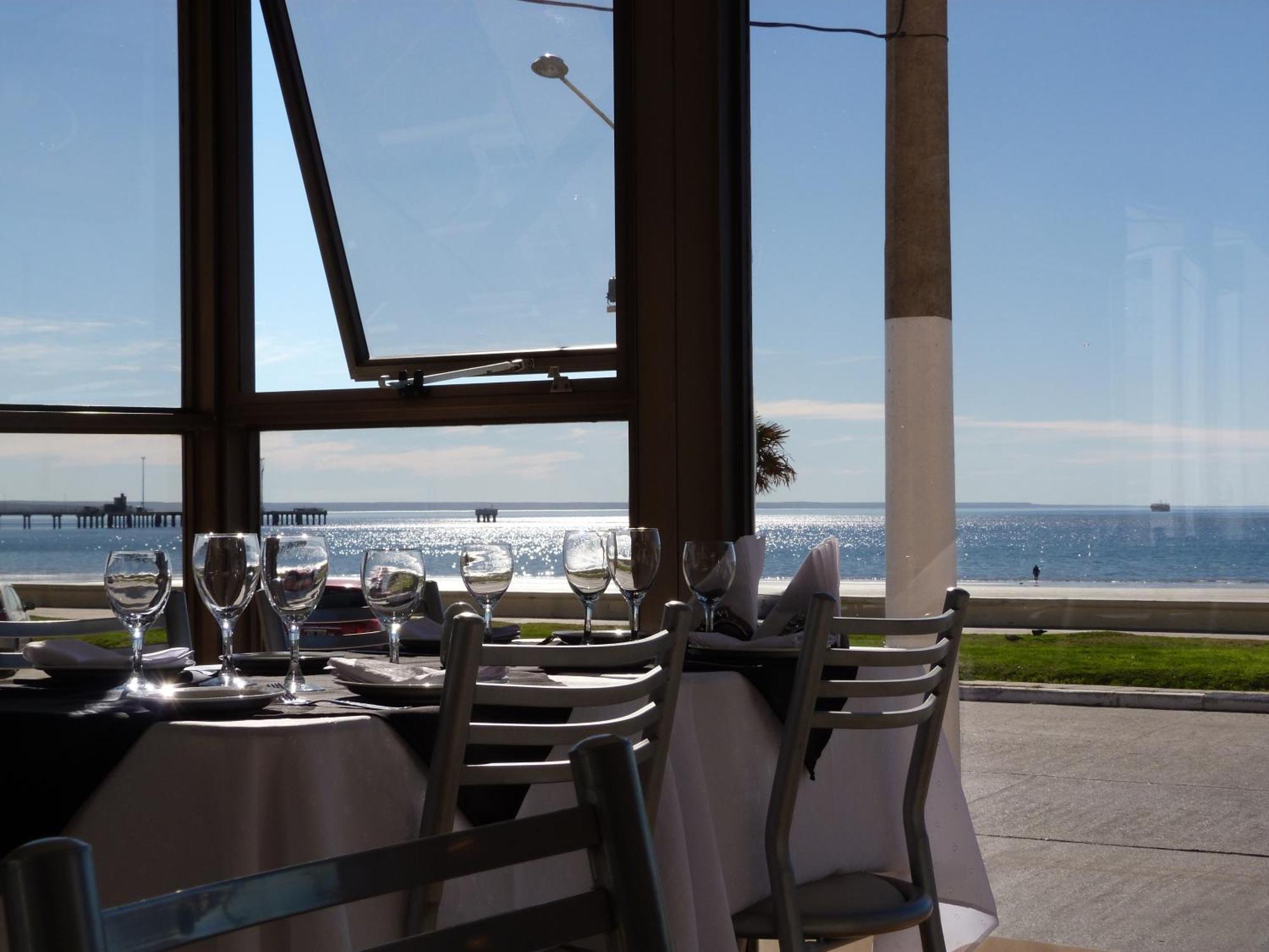 Costanera Hotel Пуерто-Мадрін Екстер'єр фото